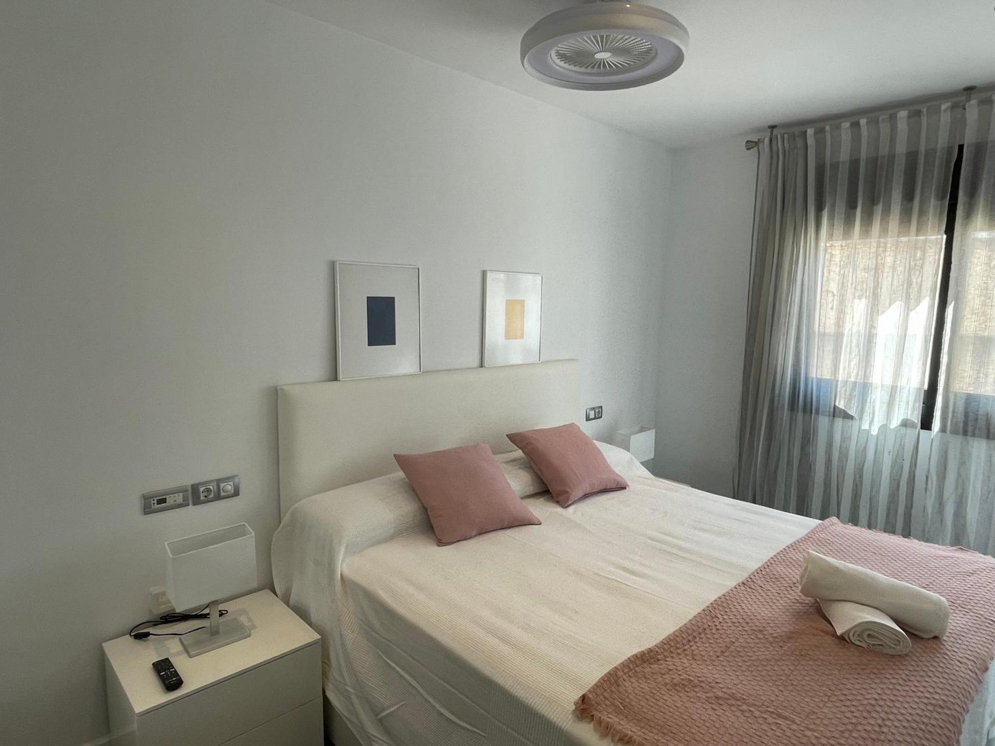 Moderno Apartamento Con Plaza De Garaje En Pleno Centro De Αλμερία Εξωτερικό φωτογραφία